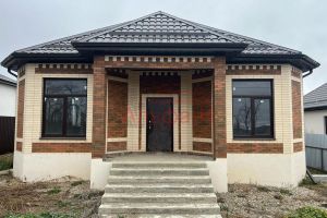 Продам дом 4-х комнатный с общей площадью 134м2, на улице Юцкая, г. Станица ессентукская, Ставропольский край, Россия, агентство Альфа-Н