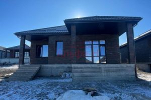 Продам дом 4-х комнатный с общей площадью 120м2, на улице Бригадная, г. Станица ессентукская, Ставропольский край, Россия, агентство Альфа-Н