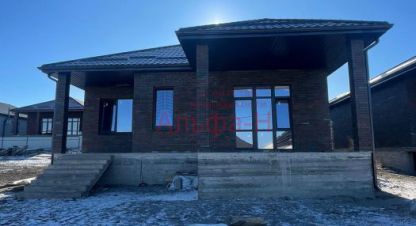 Купить дом 4-х комнатную, 120 кв. м. Фотография №1 Продам дом 4-х комнатный с общей площадью 120м2, на улице Бригадная, г. Станица ессентукская, Ставропольский край, Россия, агентство Альфа-Н. Фотография №1