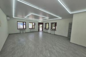 Сдам торговое помещение с общей площадью 55.9м2, Советский район, г. Волгоград, Волгоградская обл., Россия, агентство Живем Дома Сдам торговое помещение с общей площадью 55.9м2, Советский район, г. Волгоград, Волгоградская обл., Россия, агентство Живем Дома
