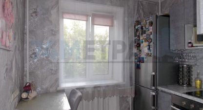 Снять квартиру 1 комнатную, 35 кв. м. Фотография №1 Сдам квартиру 1 комнатную с общей площадью 35м2, 3/6 эт., на улице Горьковская ул, Советский район район, г. Челябинск, Челябинская обл., Россия, агентство 74 метра. Фотография №1