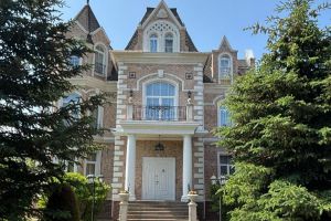 Продам дом с общей площадью 582м2, на улице Восточная, г. Русская коттеджный пок, Московская обл., Россия, агентство Absolute Realty Advisors Продам дом с общей площадью 582м2, на улице Восточная, г. Русская коттеджный пок, Московская обл., Россия, агентство Absolute Realty Advisors