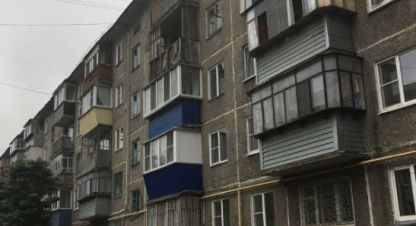 Купить квартиру 2-х комнатную, 44.4 кв. м. Фотография №1 Продам квартиру 2-х комнатную с общей площадью 44.4м2, 4/5 эт., на улице Дзержинского, Северный район, г. Курган, Курганская обл., Россия, агентство Домовой45. Фотография №1