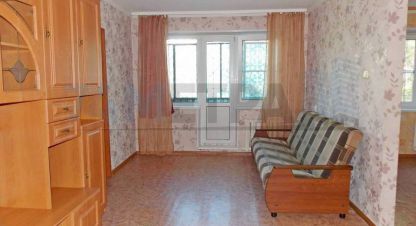 Снять квартиру 2-х комнатную, 43 кв. м. Фотография №1 Сдам квартиру 2-х комнатную с общей площадью 43м2, 2/5 эт., на улице Барбюса, Ленинский район район, г. Челябинск, Челябинская обл., Россия, агентство 74 метра. Фотография №1
