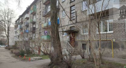 Продам квартиру 2-х комнатную с общей площадью 45.3м2, 1/4 эт., на улице Красносельская ул, Центральный район, г. Калининград, Калининградская обл., Россия, агентство ООО Базис-Недвижимость. Фотография №1