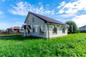 Продам дом 5-ти комнатный с общей площадью 195.6м2, на улице 5-й конный проезд, г. Яльгелево д, Ленинградская обл., Россия, агентство CENTURY 21 Россия
