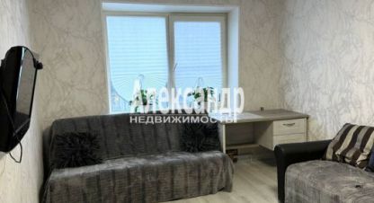 Купить комнату, 17 кв. м. Фотография №1 Продам комнату с общей площадью 17м2, 5/5 эт., на улице Ленинградская выборданилова, Выборгский район, г. Выборг, Ленинградская обл., Россия, агентство Александр-Недвижимость. Фотография №1