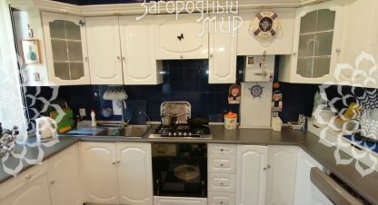 Купить дом 4-х комнатную, 248 кв. м. Фотография №10 Купить дом 4-х комнатную, 248 кв. м., Россия, г. Углешня. Фотография №10