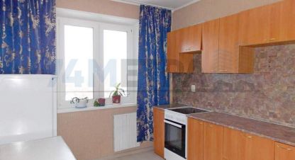 Снять квартиру 1 комнатную, 40 кв. м. Фотография №1 Сдам квартиру 1 комнатную с общей площадью 40м2, 9/10 эт., на улице Электростальская ул, Металлургический район район, г. Челябинск, Челябинская обл., Россия, агентство 74 метра. Фотография №1